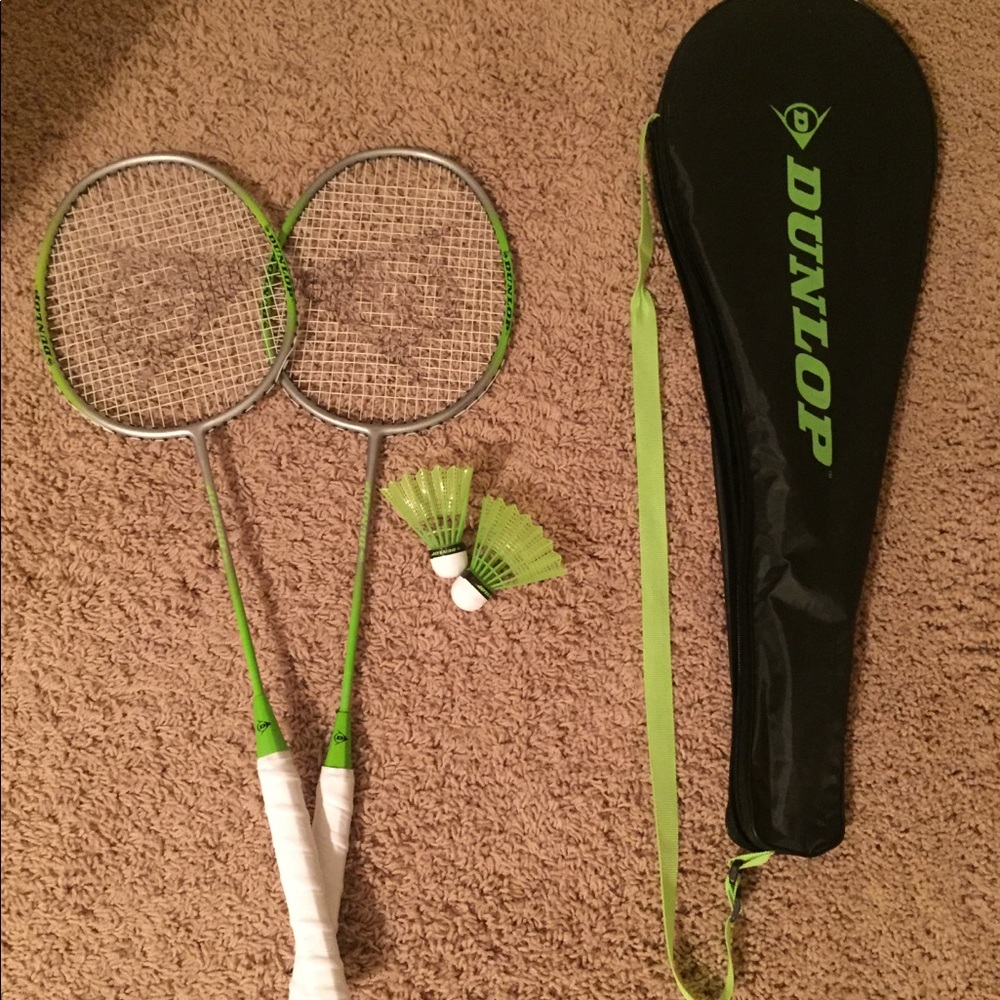 Badminton Bag W. 2 Rackets & 2 Balls.